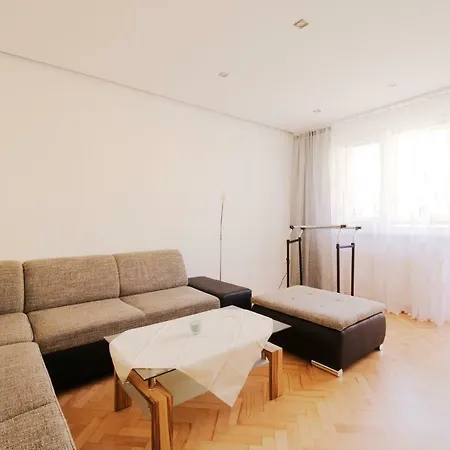 Apartmán Terasa Capajevova 6 *